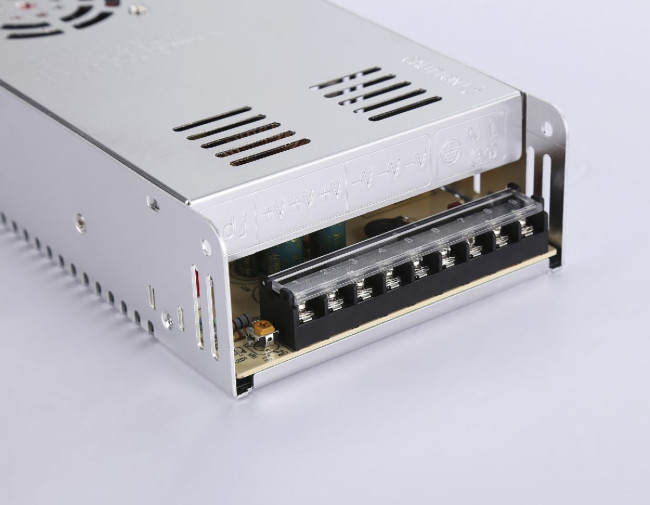 Блок питания Ambrella Light LED Driver 24V 360Вт AC90-260 15A IP20 GS9651 Блок питания Ambrella Light LED Driver 24V 360Вт AC90-260 15A IP20 GS9651