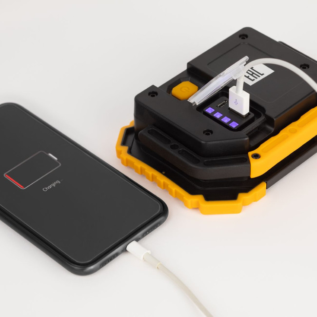 Фонарь-прожектор Практик аккумуляторный Эра PA-802 Б0054038 Фонарь-прожектор Практик аккумуляторный Эра PA-802 Б0054038