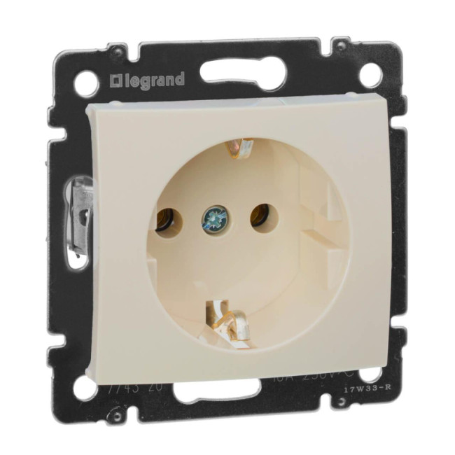 Розетка 2К+3 Legrand Valena 16A 250V с/з винтовой зажим слоновая кость 774320 Розетка 2К+3 Legrand Valena 16A 250V с/з винтовой зажим слоновая кость 774320