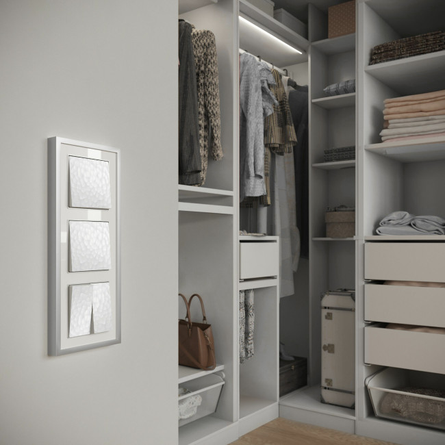 Рамка на 3 поста Werkel Baguette белый-серебро 4690389185717 W0032850 a060232