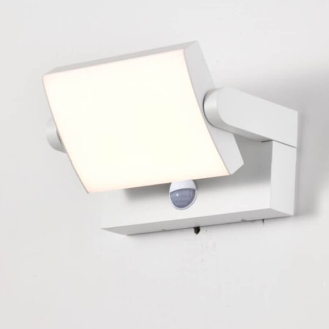 Уличный настенный светильник Mantra Cooper 8472 Уличный настенный светильник Mantra Cooper 8472