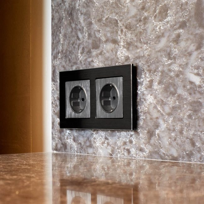 Рамка Werkel Aluminium на 2 поста черный алюминий W0021708 4690389158056 Рамка Werkel Aluminium на 2 поста черный алюминий W0021708 4690389158056