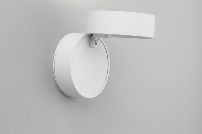 Светодиодный спот Omnilux Lenno OML-101309-18 Светодиодный спот Omnilux Lenno OML-101309-18
